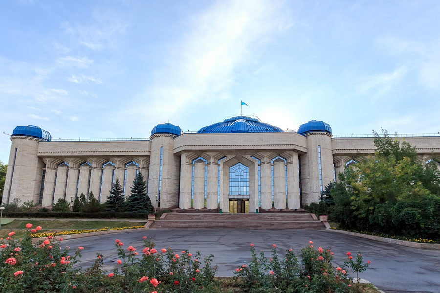 Здание Центрального государственного музея Казахстана в Алматы